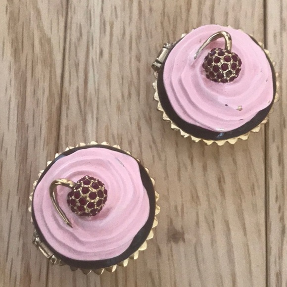 🍒 RARE! 🧁 Sweet 🧁 Juicy Couture Jumbo Pink Cupcakes Cherry Topped Trinket Box - Picture 4 of 4